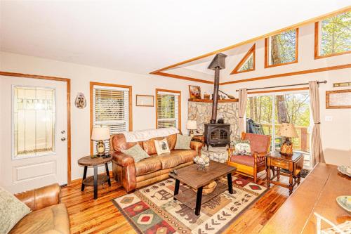 Treetops Retreat Treetops Retreat