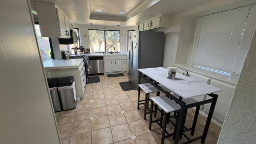 Oasis Hm near Rancho Vista- Shared Hm in Palmdale