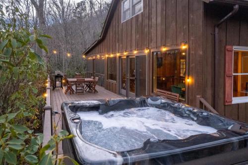 Deer Creek Lodge in Bryson City, USA
