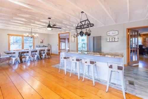 Deer Creek Lodge Deer Creek Lodge