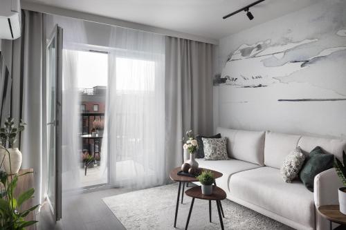 NEW #Madalińskiego57 - city center, new bulding, 2 bedrooms, 2x double beds and a fold-out sofa, separate kitchen, air conditioning, balcony, underground parking, self check in 24h, internet, Netflix, coffee machine, washing machine,1 km to the railway, Wrocław (photo 8)