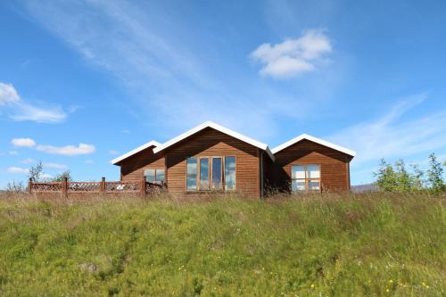 4 bedrooms, 8 beds