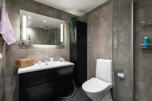Large 3-bedroom city home, Helsinki (photo 8)