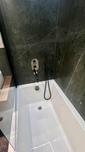 Oliwa luxury apartment, free parking, high speed internet in Siodmy Dwor