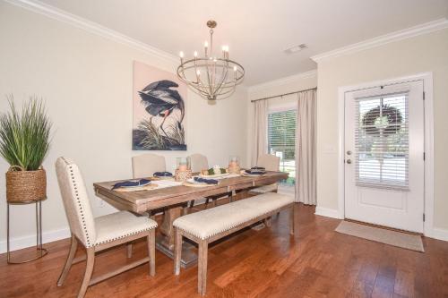 Southern Charmer in Auburn