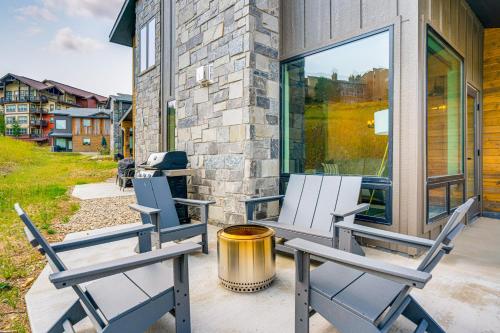 Mountain-View Slopeside Chalet in Granby Ranch! in Granby, USA