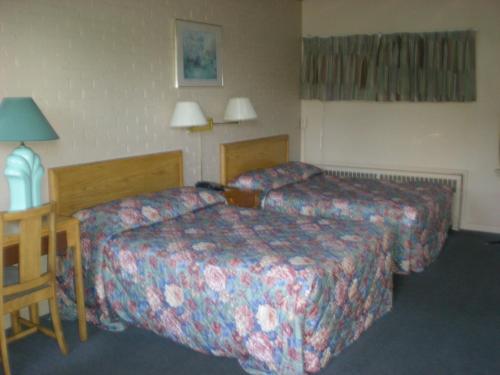 Standard Room with Two Double Beds