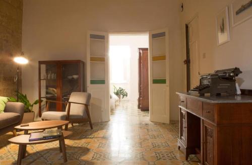 V86 - Valletta Luxury Boutique Apartment St Ursula, Валетта (фото 4)