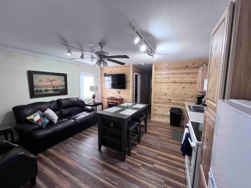 Moonshine Creek Retreat in Bryson City, USA