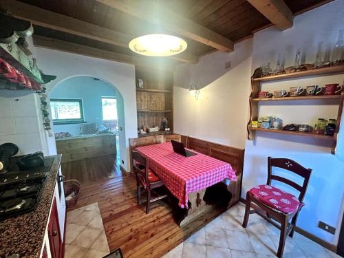 virtuve, La Mansarda di Laura a Danta in Danta