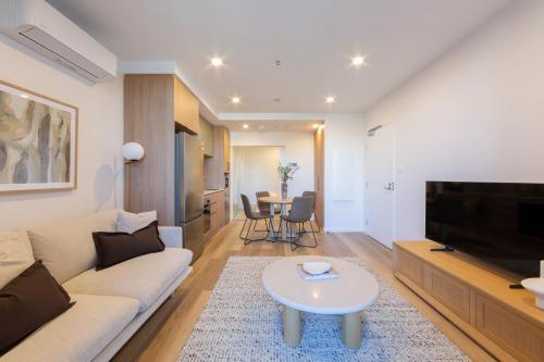Oaks Canopy - Boutique 1 & 2 BR Apartments in Woden Valley