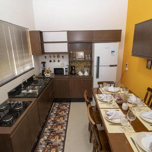 Família Divino (Familia Divino) in การาราตัส