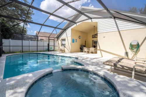 Cozy vacation home near to Disney 2619 in Kissimmee, USA