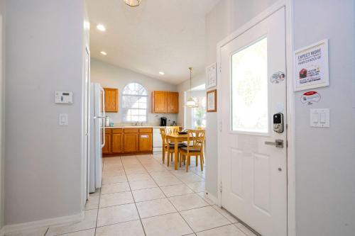 Cozy vacation home near to Disney 2619 in Kissimmee, USA