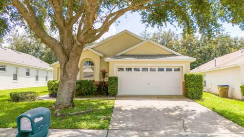 Cozy vacation home near to Disney 2619 in Kissimmee, USA