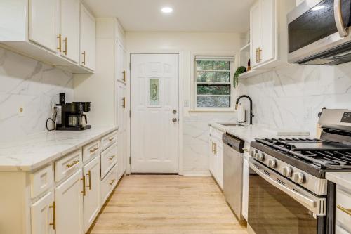 Quiet Getaway about 8 Mi to Downtown Atlanta! in Decatur, USA