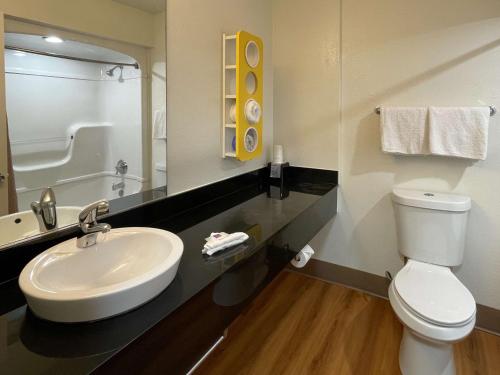 2 double beds