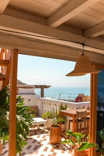 Surf Break Morocco 2