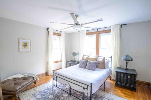 New!Chic home 5mins Cincinnati in Covington, USA