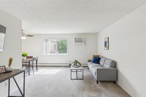 Midtown 3605i Cozy & Comfy I Free Parking in Parma, Vereinigte Staaten von Amerika