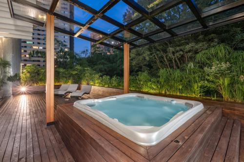 Stunning Luxury Penthouse with SPA and Concierge, Medellín (photo 5)