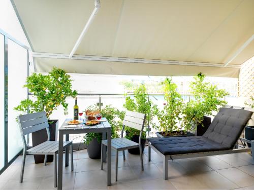 Phidias Piraeus Hotel - image 11