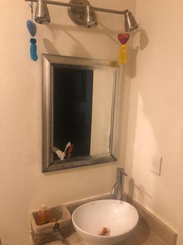 Una habitación con baño privado vista a la alberca in Playa del Carmen, Mexico