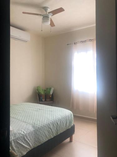 Una habitación con baño privado vista a la alberca in Playa del Carmen, Mexico