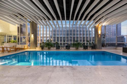 Stunning Luxury Penthouse with SPA and Concierge, Medellín (photo 8)