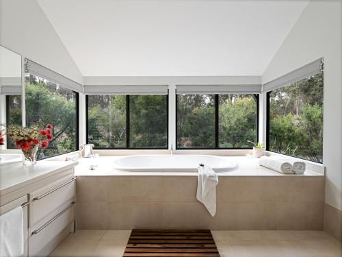 Jarrah Grove Forest Retreat - Pemberton Jarrah Grove Forest Retreat - Pemberton