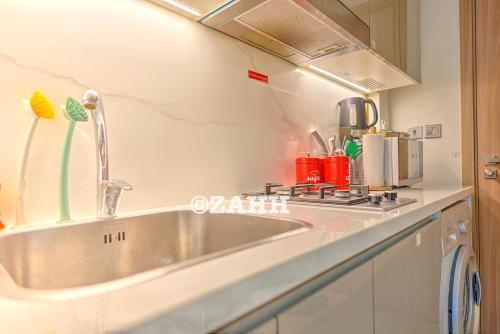 Cozy Crib - image 13