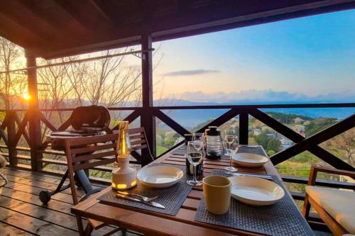 熱海 徒然荘-Atami Tsurezure sou- Log house and SPA in Ajiro