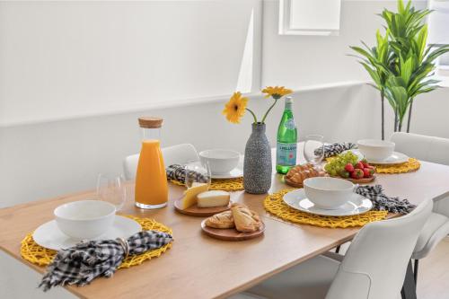 Heart of Carlsbad 2 bed 2 bath in Carlsbad, USA