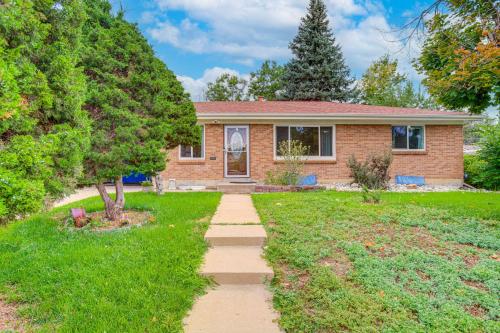 Quiet Aurora Home 8 Mi to Downtown Denver! in Aurora, USA