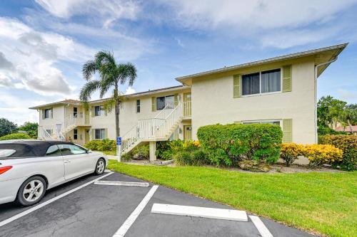 3 Mi to Downtown Naples: Country Club Condo! in East Naples