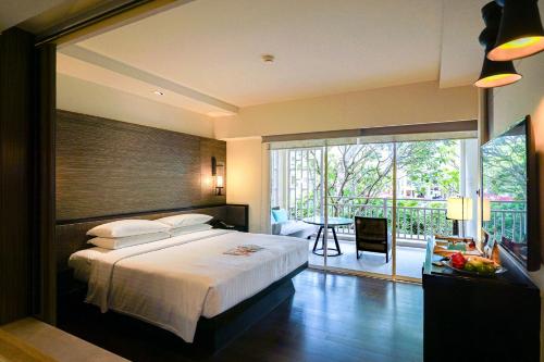 room detail thumbnail 1