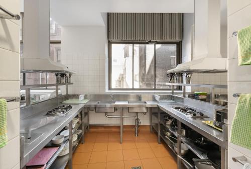 Kitchen, YHA Sydney Central in Sydney