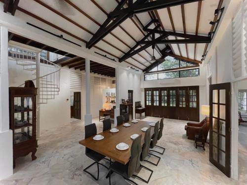 ห้องส่วนกลางสำหรับนั่งเล่น/ดูทีวี, The Petrichor near เนินเขาแม็กซ์เวลล์ (บูกิตลารุต)