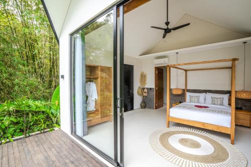 Double Room with Private Bathroom image 1