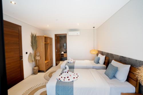 Twin Room with Private Bathroom image 7