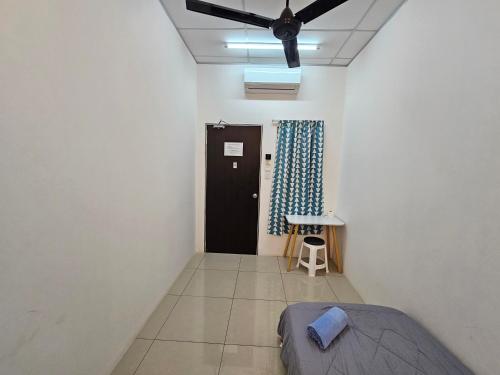 Color Mixed Home Hostel