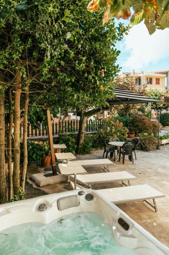 花園, Hotel Belsito Wellness & Spa in 菲烏吉