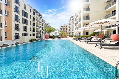 Swimming pool, LUX The Elegant Sea View Suite near North Beach
