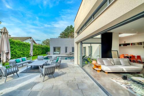 L'Avedis - Magnifique maison de luxe avec piscine gîte à louer Neuville-sur-Saône