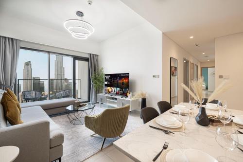 SmartStay at Burj Royale - Full Burj Khalifa View - Brand New Luxury Apartments