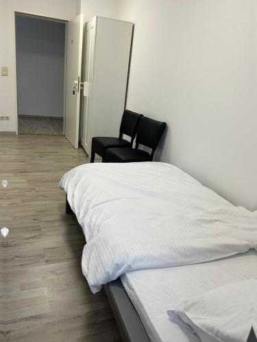 2 twin beds