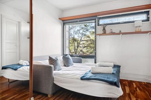 2 Bedroom Apartment with Canal View, Private Sauna, Sun Deck and EV Parking, Helsinki (photo 6)