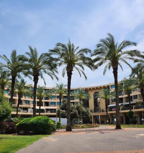 周邊環境, Turquoise, Caesarea in 凱撒利亞