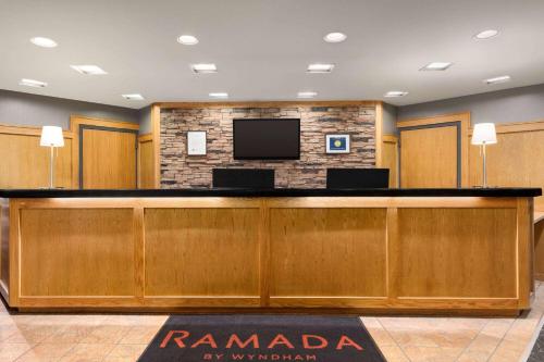 Ramada by Wyndham Alpena, Алпена (фото 5)