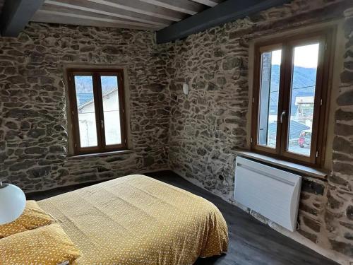 Chalet with 4 bedrooms in Ascou with wonderful mountain view and furnished terrace 3 km from the slopes - image 9